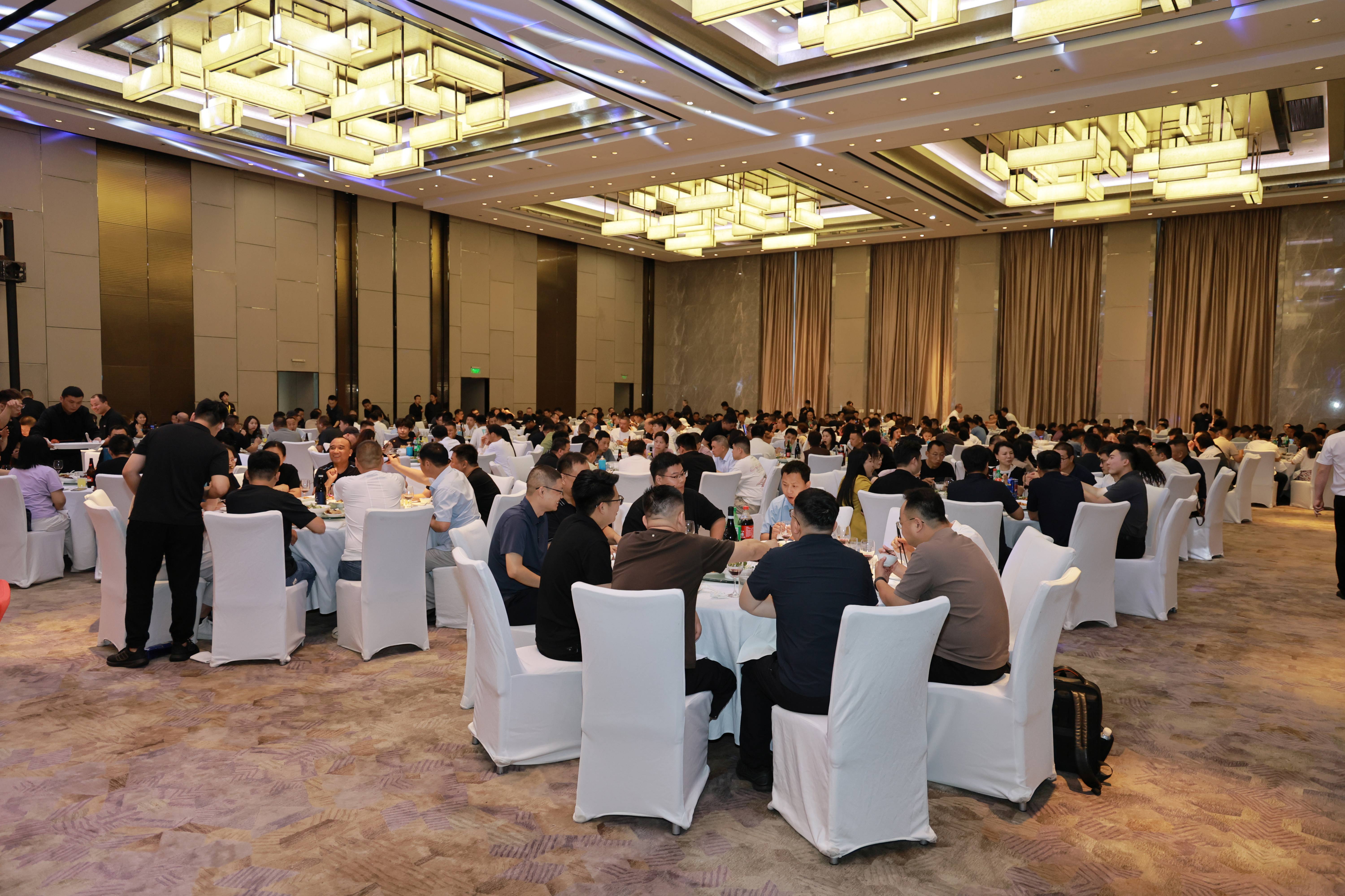 攜手同行 焊鑄未來(lái)｜2025年埃森展會(huì)歡迎晚宴圓滿落幕